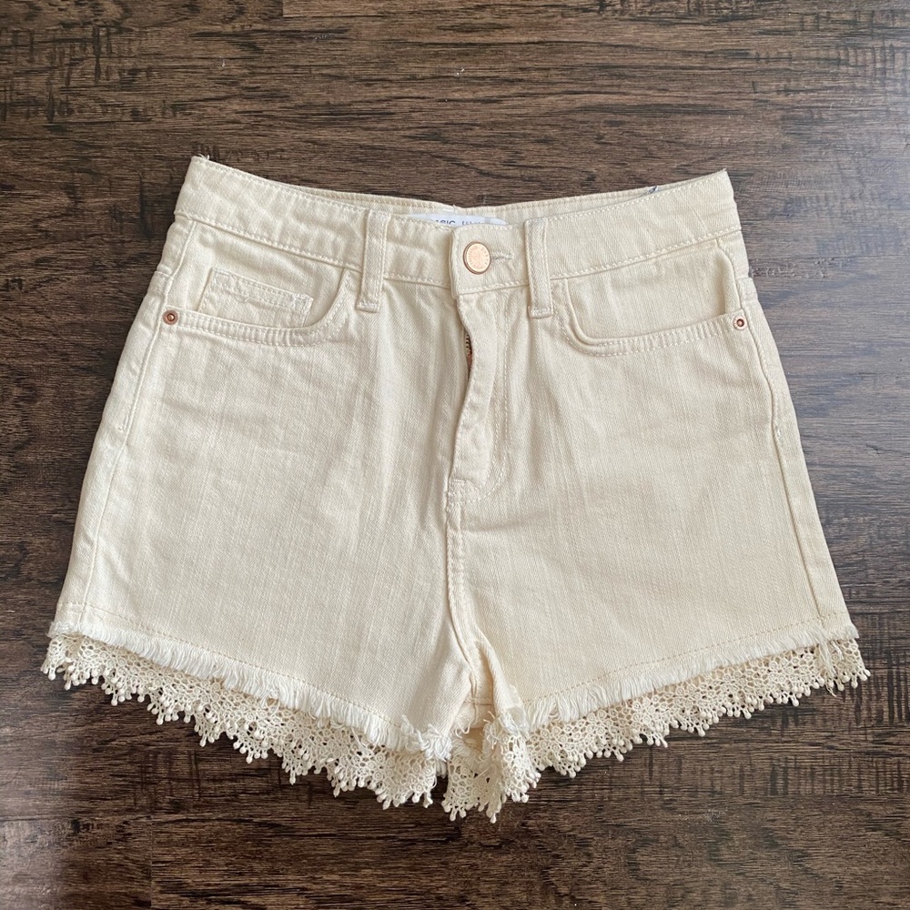 Zara Beige Shorts